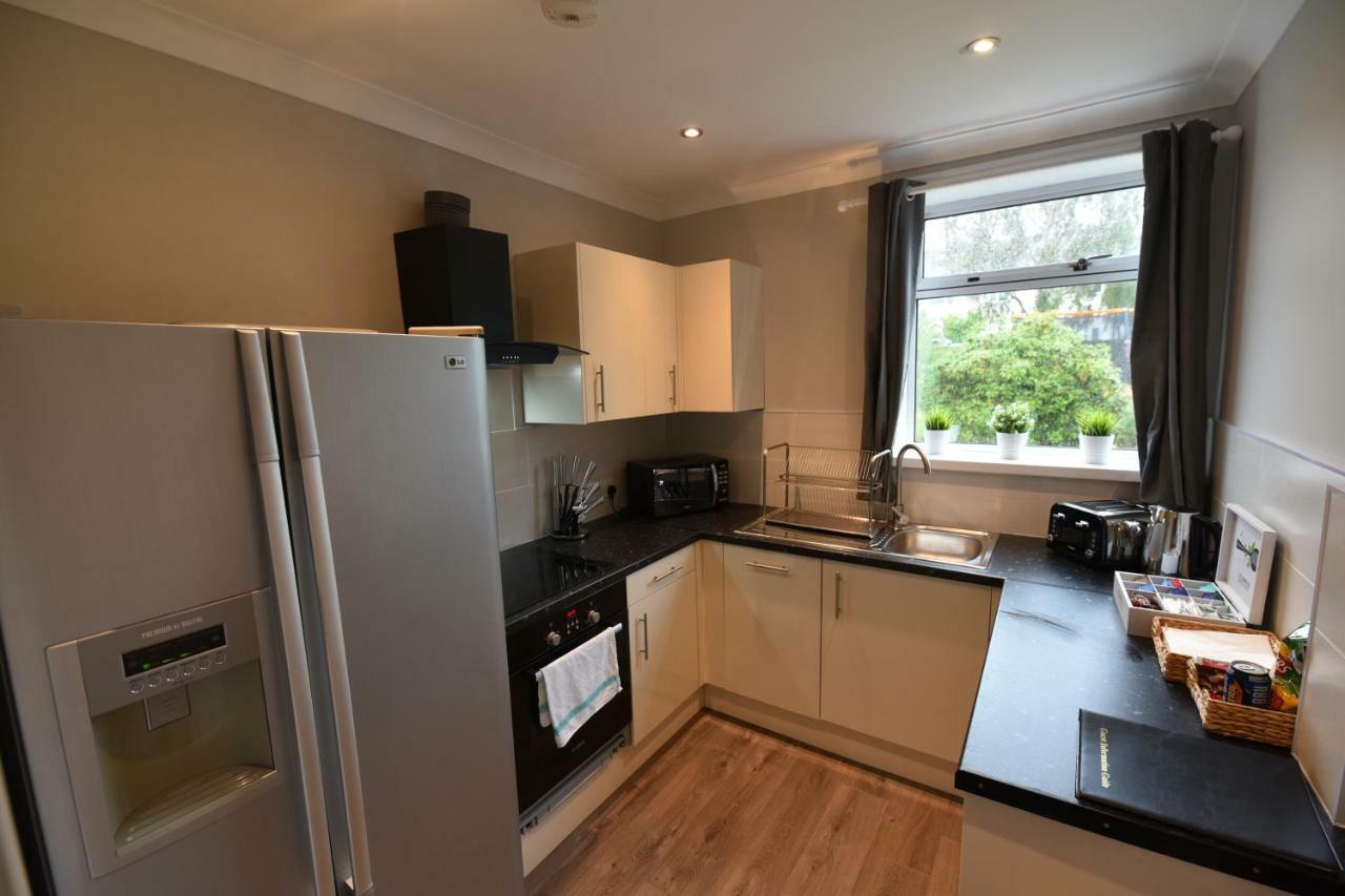 Sighthill 3 Bedrooms With Private Garden Edinburgh Exterior photo